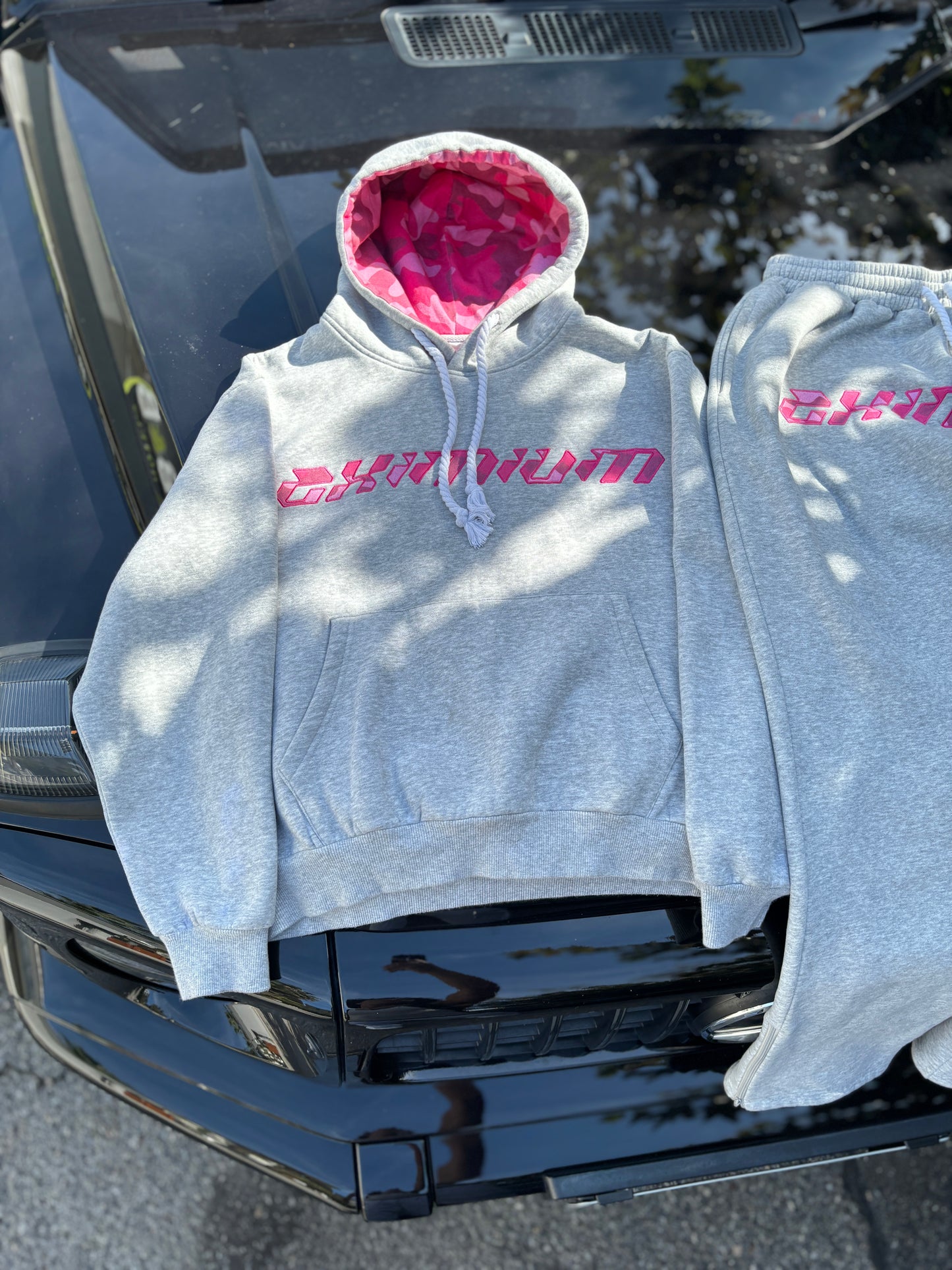 EXIMIUM Heavyweight Hoodie – 400 GSM